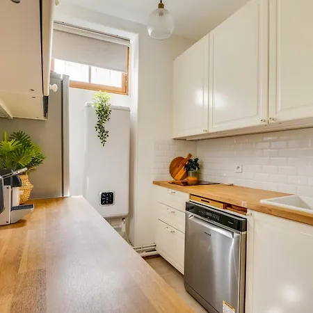 Cozy 2br 3p - 17e Apartment *